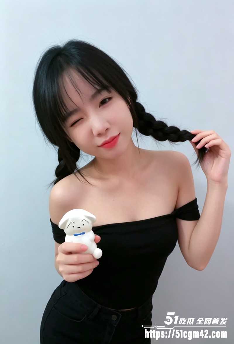 泰州反差婊凤小老师徐滋远裸聊视频流出2拷贝 泰州反差婊凤小老师徐滋远裸聊视频流出2拷贝
