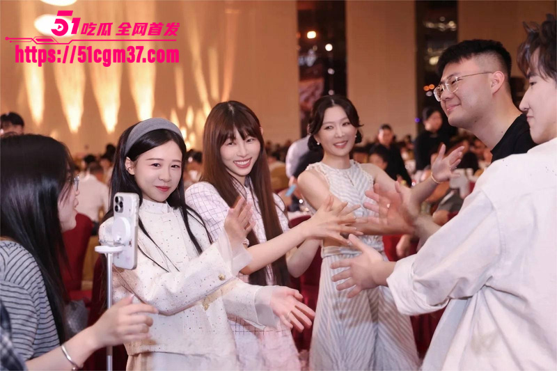 毛巾家族 洁丽雅 上演豪门乱伦盛宴 22 毛巾家族 洁丽雅 上演豪门乱伦盛宴 22