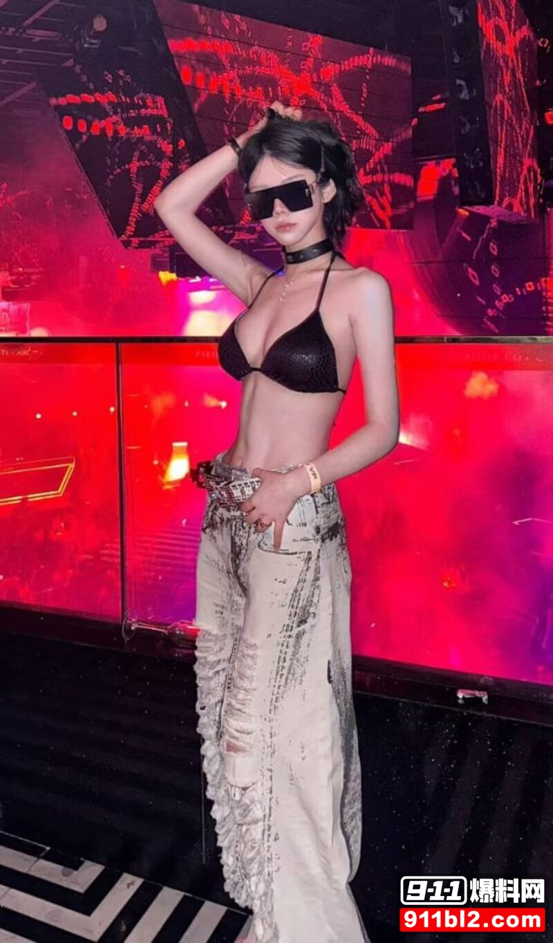 黄丽娜母狗调教 1