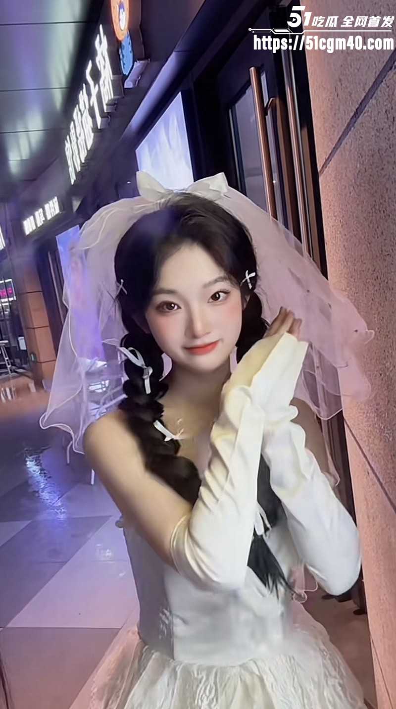 网络歌手艾辰被曝隐婚出轨操粉010 网络歌手艾辰被曝隐婚出轨操粉010