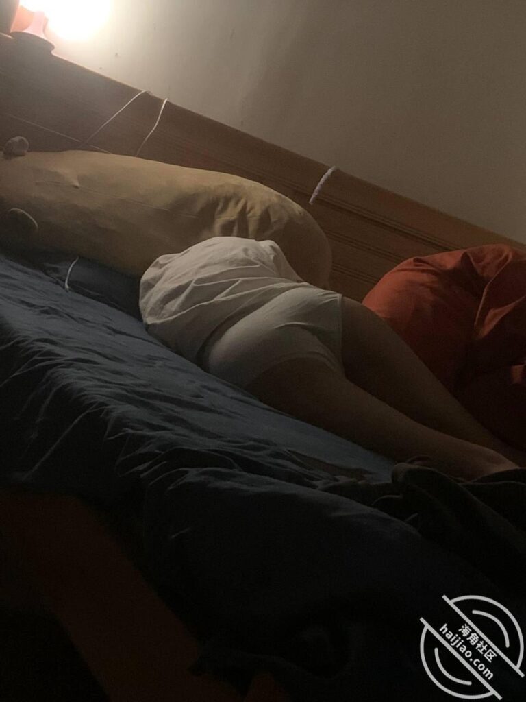 [长篇连载:妹妹日记]妹妹和我说她卖x的事情后有种上她的冲动-来自海角社区的真实故事经历