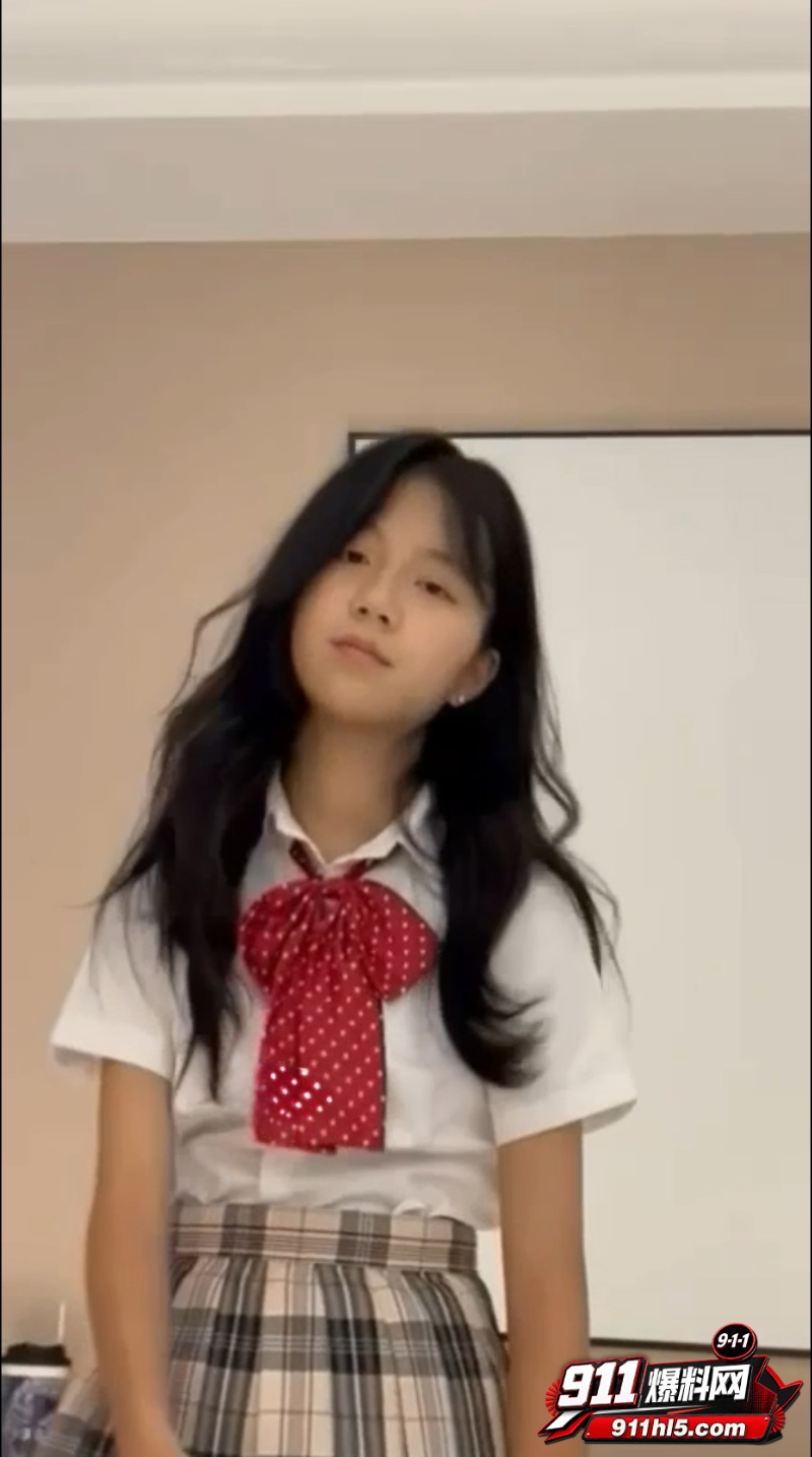 又是经典的大专妹和金主视频流出 5 又是经典的大专妹和金主视频流出 5