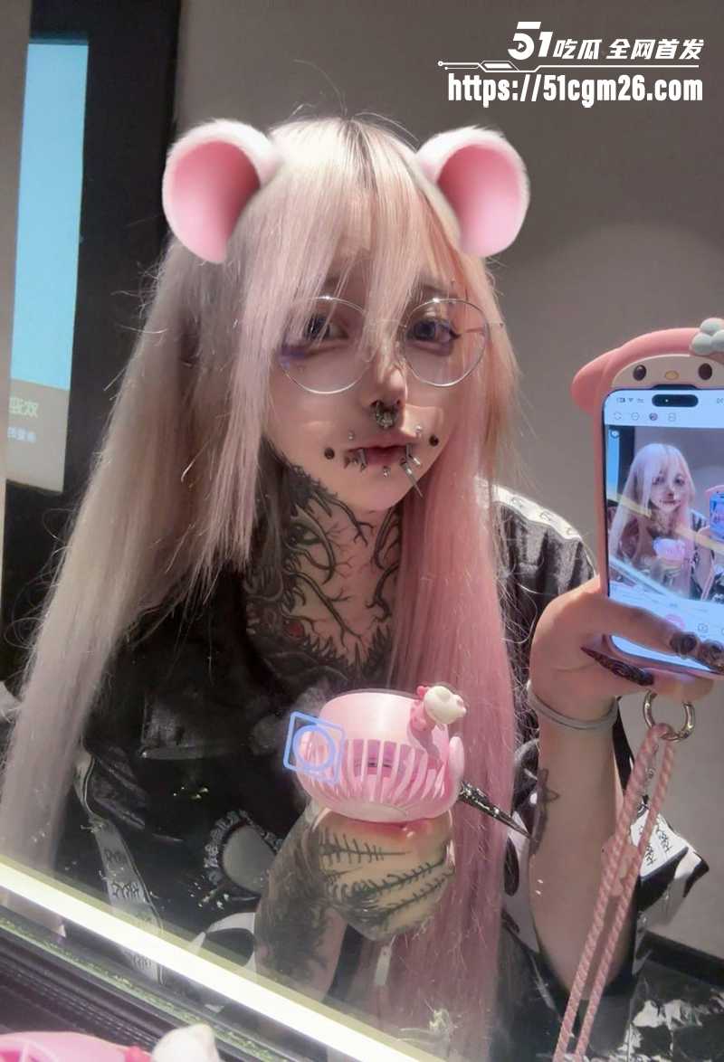 推特暗黑系反差萝莉椿山民子私拍福利合集5拷贝