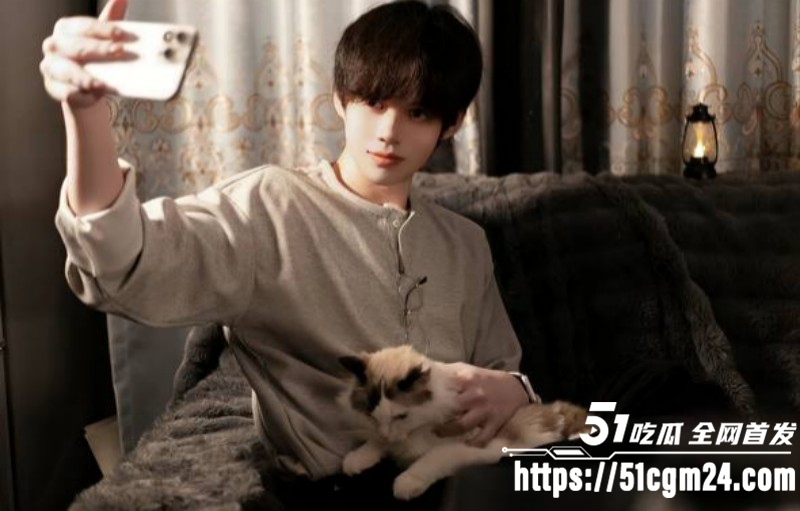 抖音网红雪顶塌房玩裸聊07