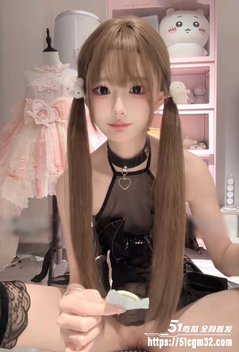 抖音网红季雨高颜白虎萝莉大尺度道具自慰合集3拷贝 抖音网红季雨高颜白虎萝莉大尺度道具自慰合集3拷贝