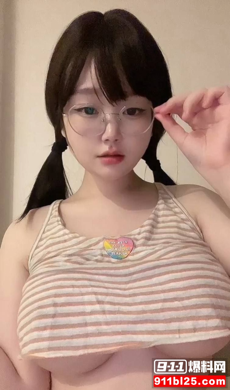 极品反差微胖萝莉1 极品反差微胖萝莉1