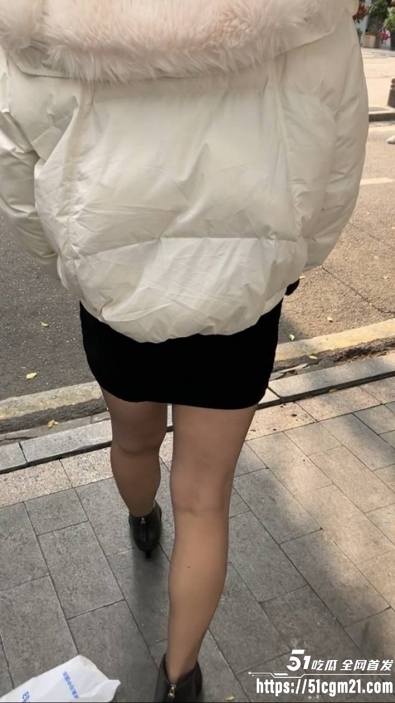 爱吃饺子和嫂子和嫂子车震做爱01