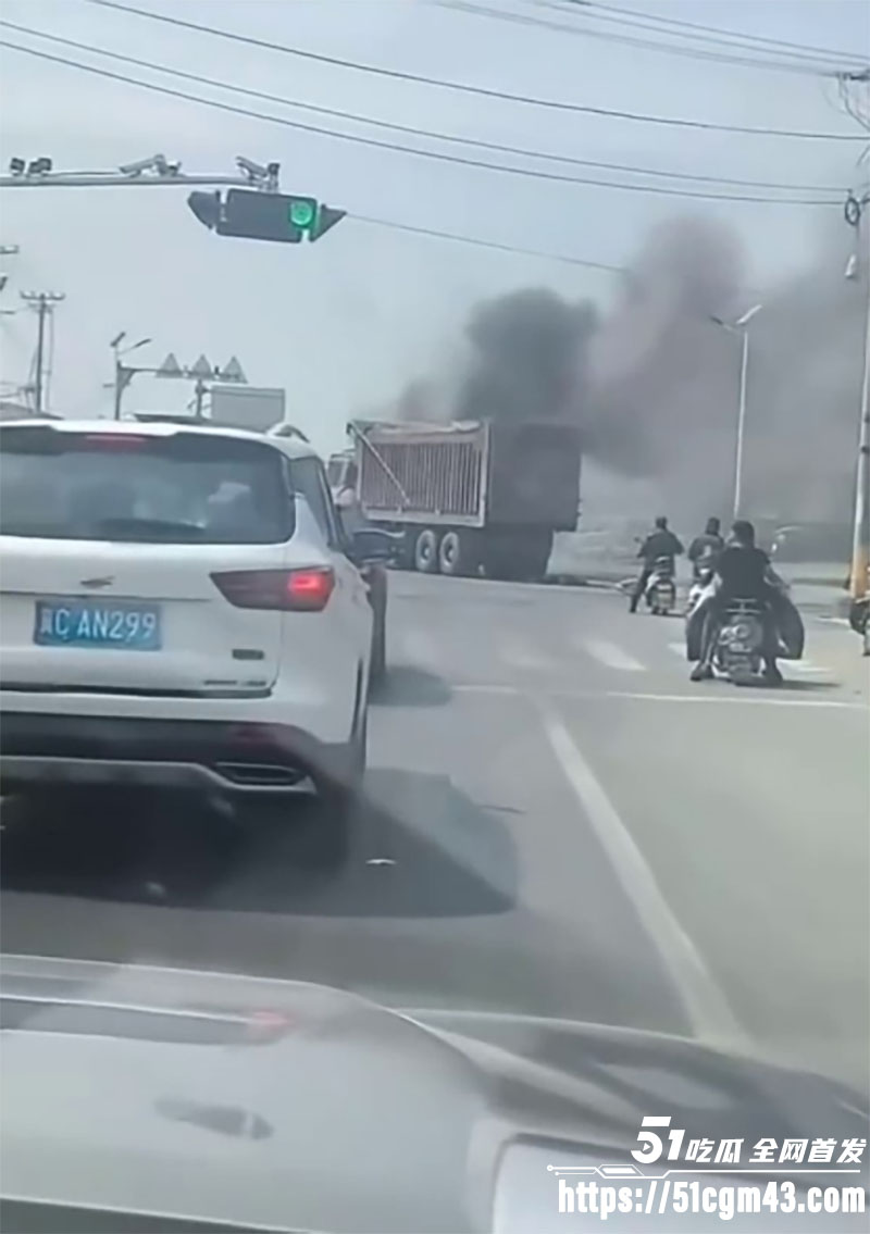 秦皇岛昌黎九龙山十字路口渣土车碾压母女2亡v5 秦皇岛昌黎九龙山十字路口渣土车碾压母女2亡v5
