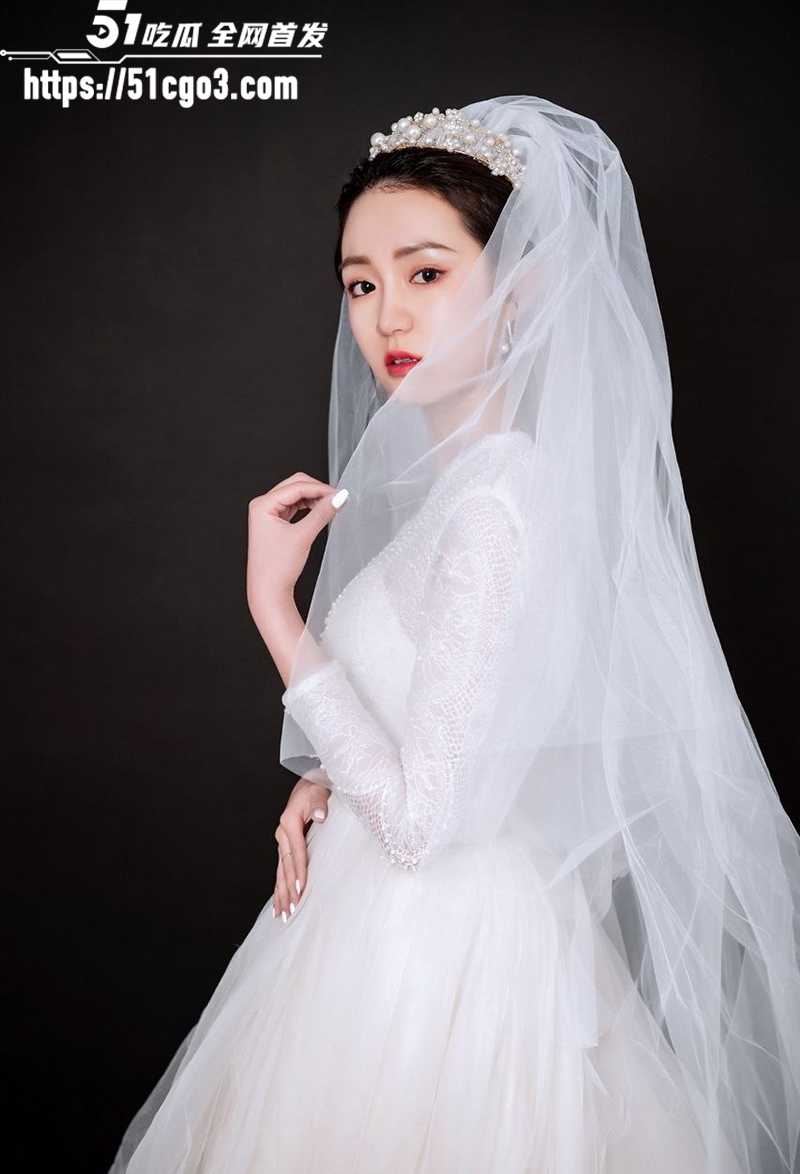 呼和浩特新婚夫妻 性爱视频自爆 4 拷贝