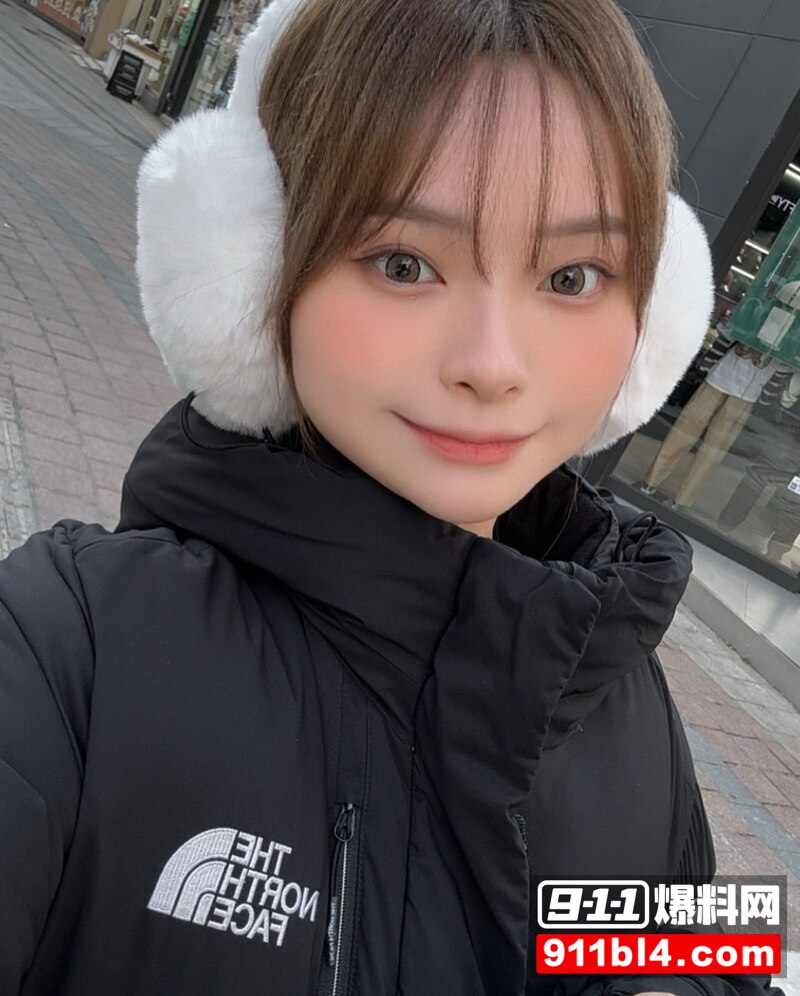 子欣露脸口交 1