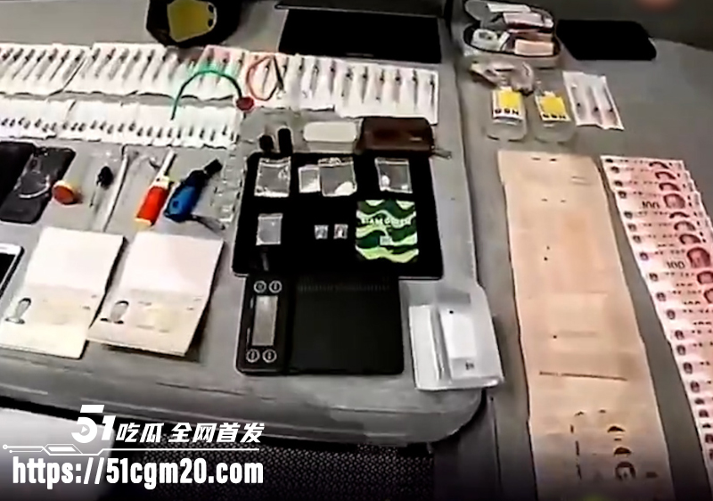 抖音网红 八哥 泰国聚众吸毒后裸奔 14