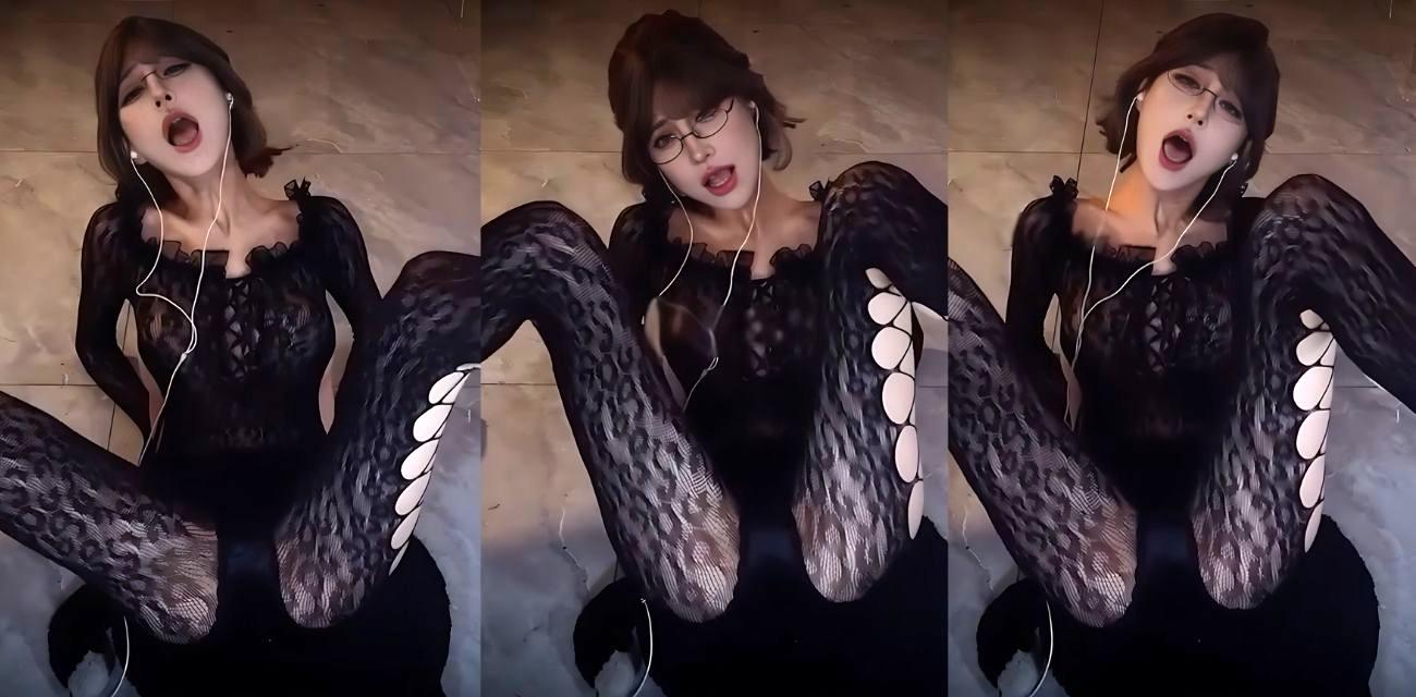 高颜值御姐 张爱玲 最新福利囚禁拷问潜入搜查官 穿诱惑制服淫语挑逗 骚浪十足淫爆全屏